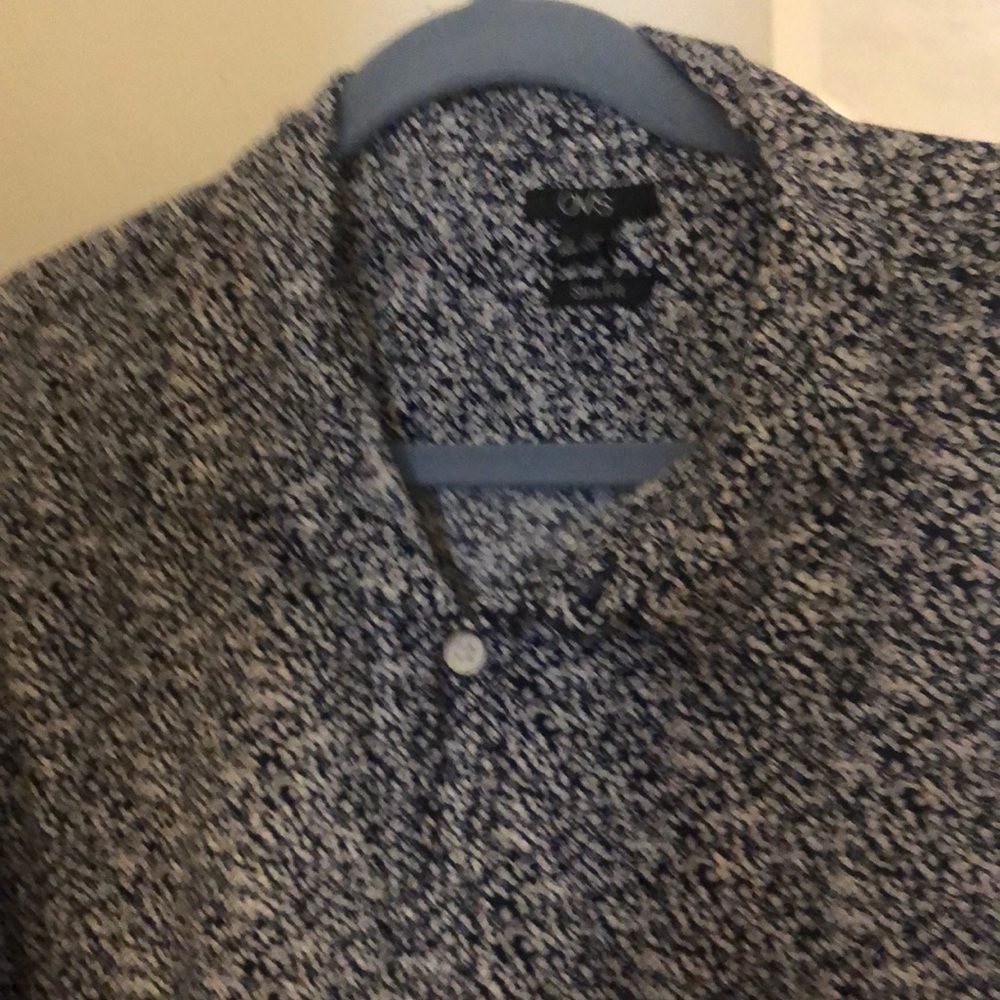 Long sleeve button down - Picture 3 of 3